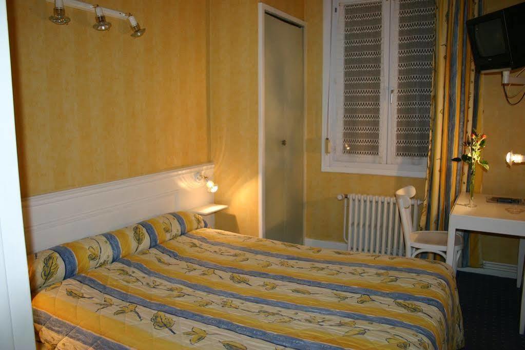 Logis Hotel Le Continental Chateauroux Luaran gambar
